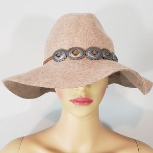 American Eagle Outfitters Floppy Wool Hat